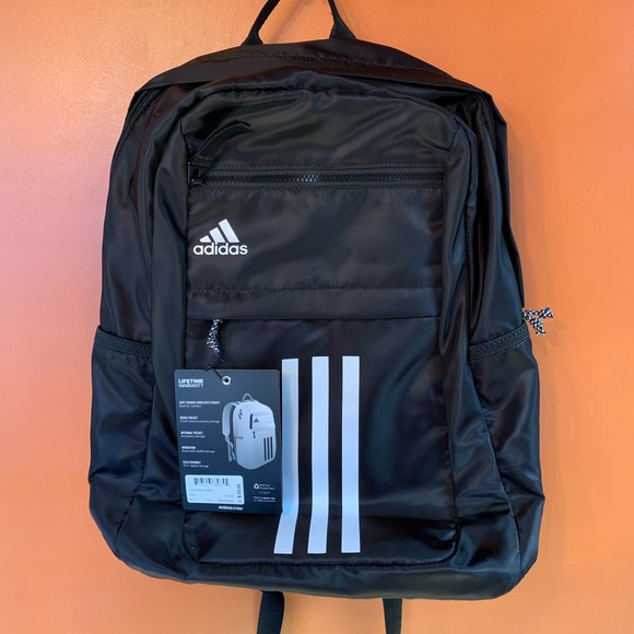 the brand with the 3 stripes bag